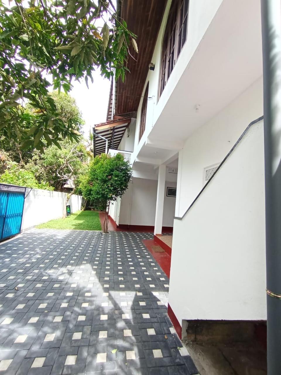 Sihara Rooms & Hostel Matara Buitenkant foto
